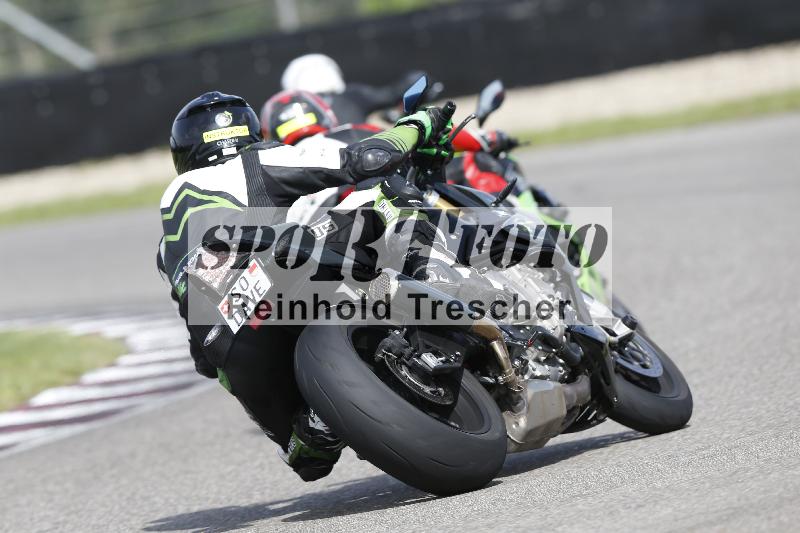 Archiv-2025/53 16.09.2025 Track Day Domi Aegerter ADR/Gruppe gelb/unklar